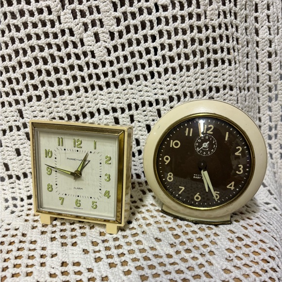 Vintage Clocks lot of 2 - Working Baby Ben & Pitinney Walker wind up clocks